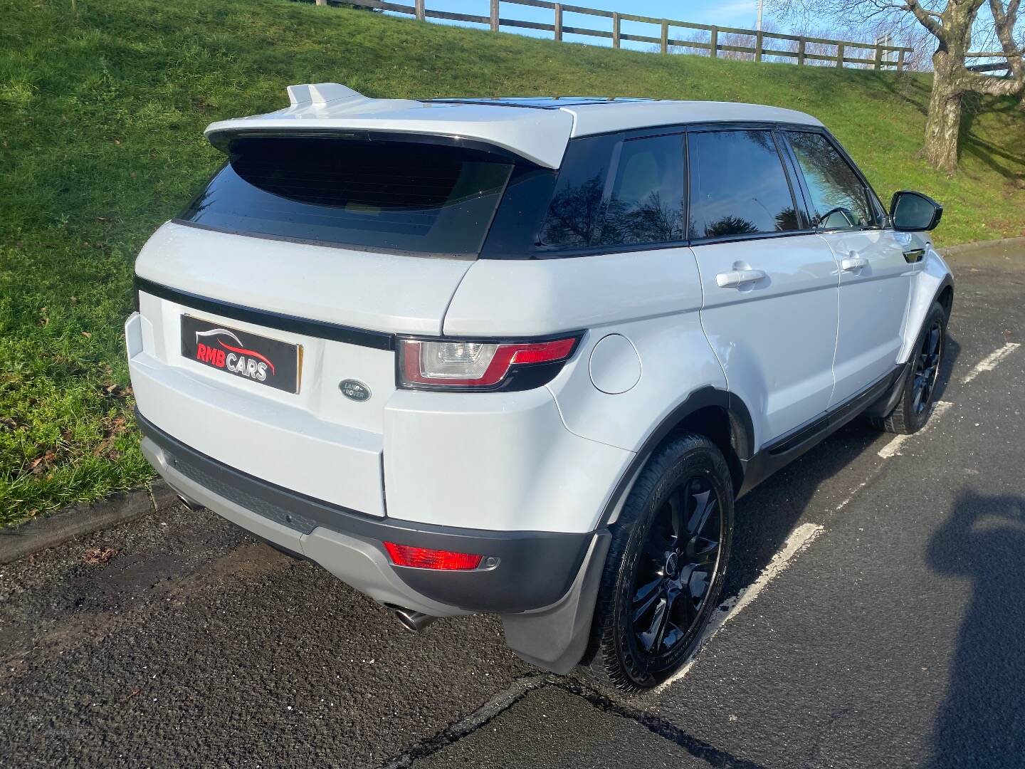 Land Rover Range Rover Evoque DIESEL HATCHBACK in Down