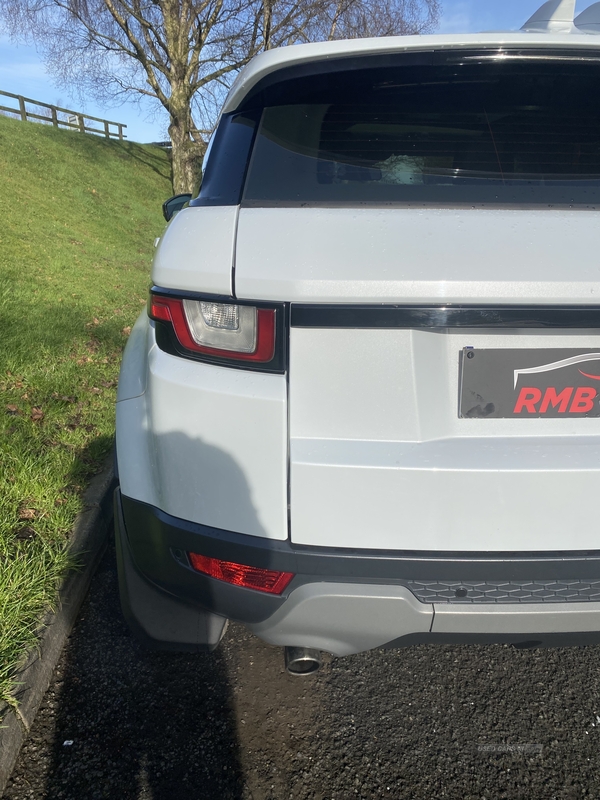 Land Rover Range Rover Evoque DIESEL HATCHBACK in Down