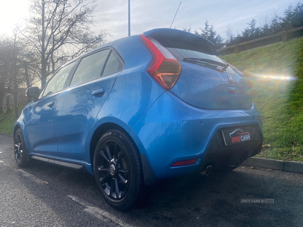 MG MG3 HATCHBACK in Down