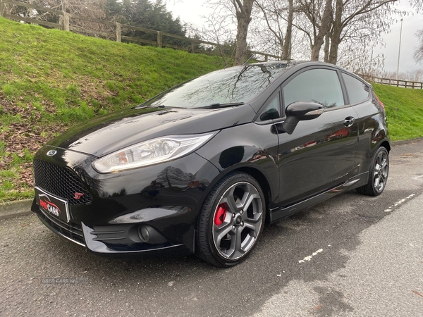 Ford Fiesta HATCHBACK in Down