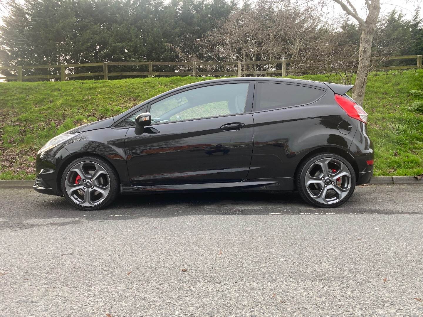 Ford Fiesta HATCHBACK in Down