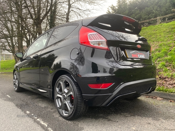 Ford Fiesta HATCHBACK in Down