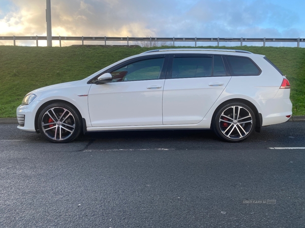 Volkswagen Golf DIESEL ESTATE in Down