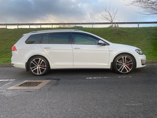 Volkswagen Golf DIESEL ESTATE in Down