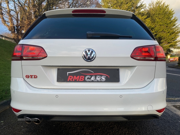 Volkswagen Golf DIESEL ESTATE in Down