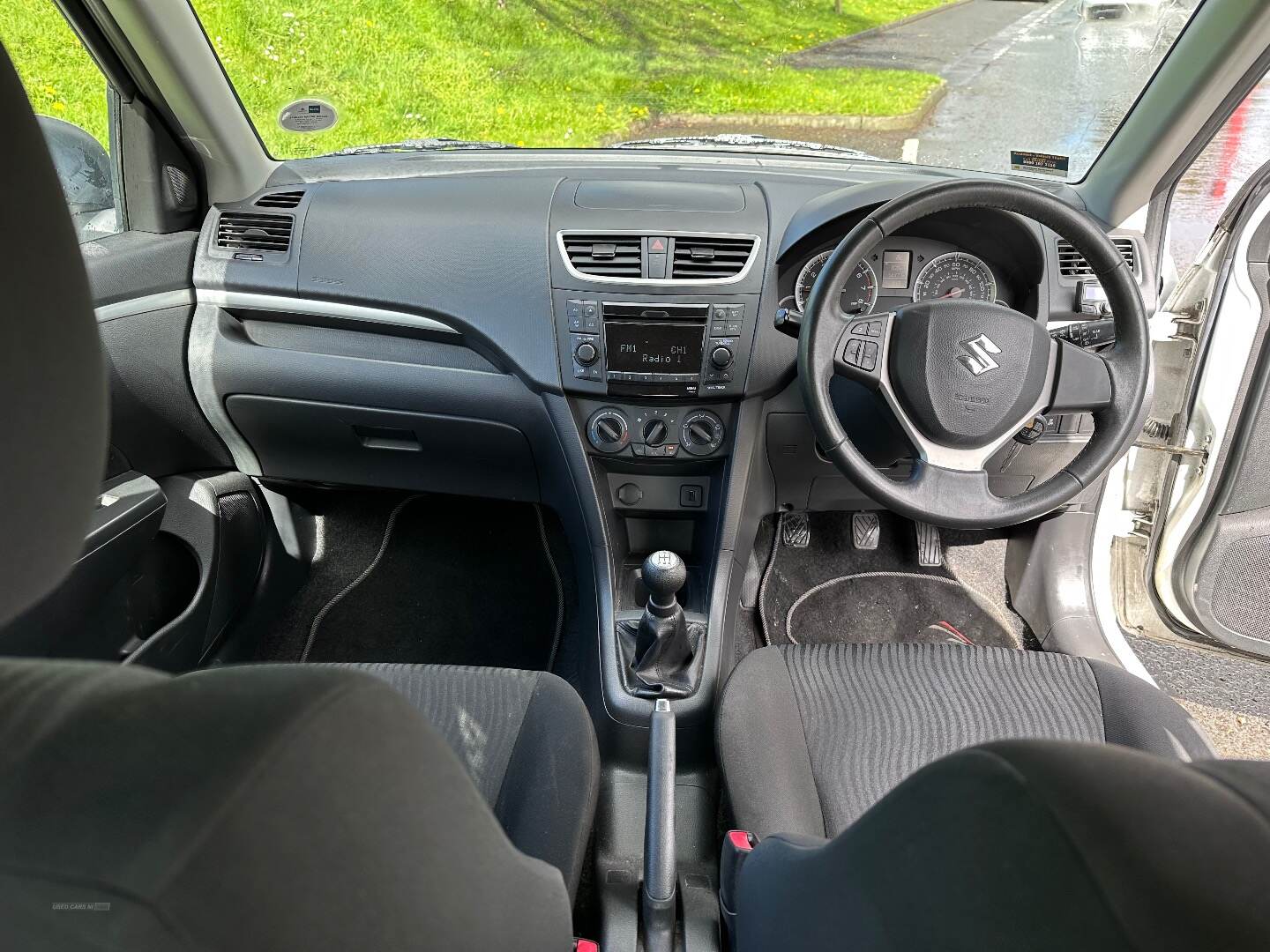 Suzuki Swift HATCHBACK in Down