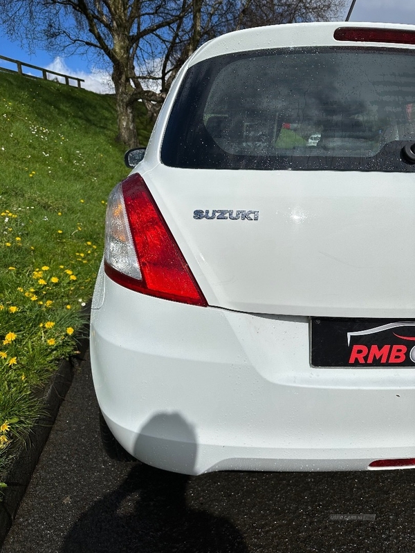 Suzuki Swift HATCHBACK in Down