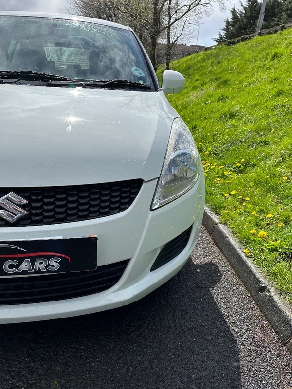 Suzuki Swift HATCHBACK in Down