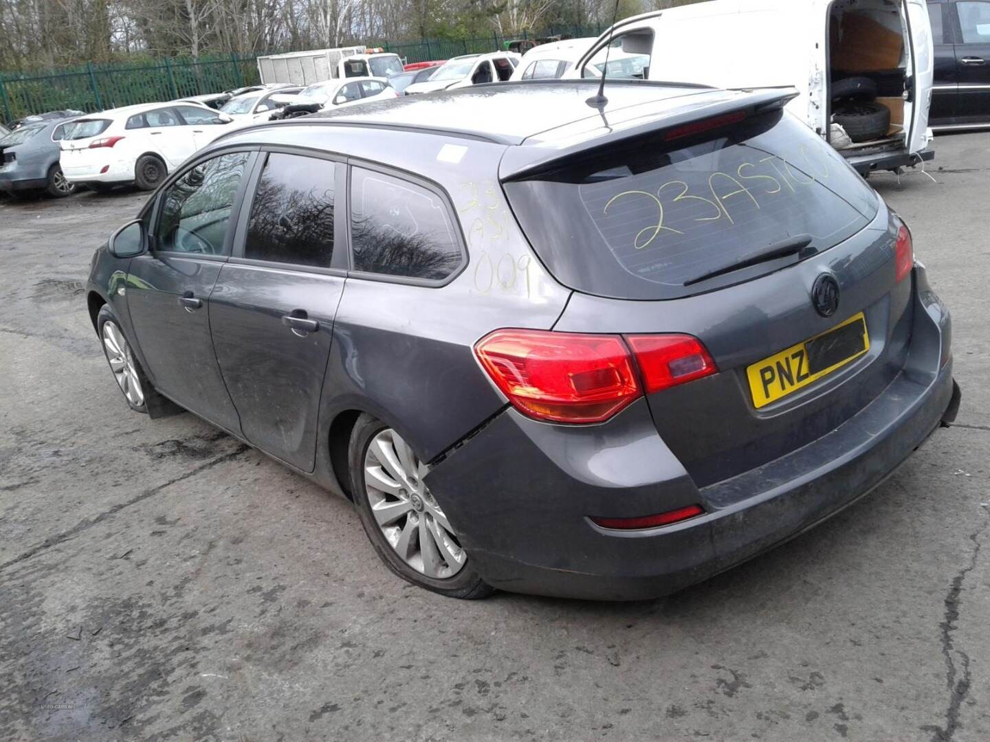 OPEL ASTRA SPORTS TOURER astra-j-sports-tourer-1-7cdti Used - the parking
