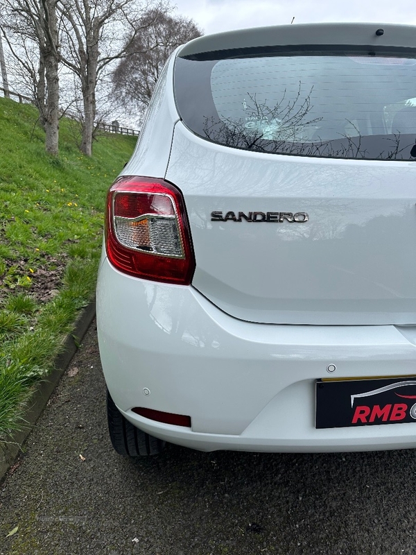 Dacia Sandero HATCHBACK in Down