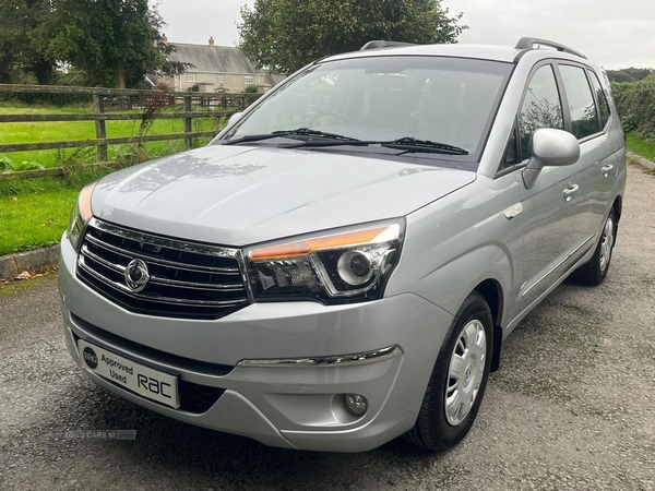 SsangYong Rodius TURISMO 2.0 S 5d 155 BHP in Down