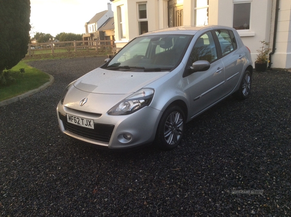 Renault Clio HATCHBACK in Down