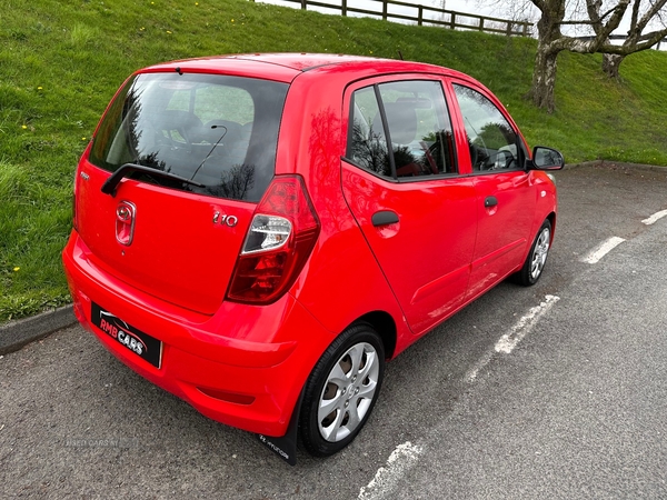 Hyundai i10 HATCHBACK in Down