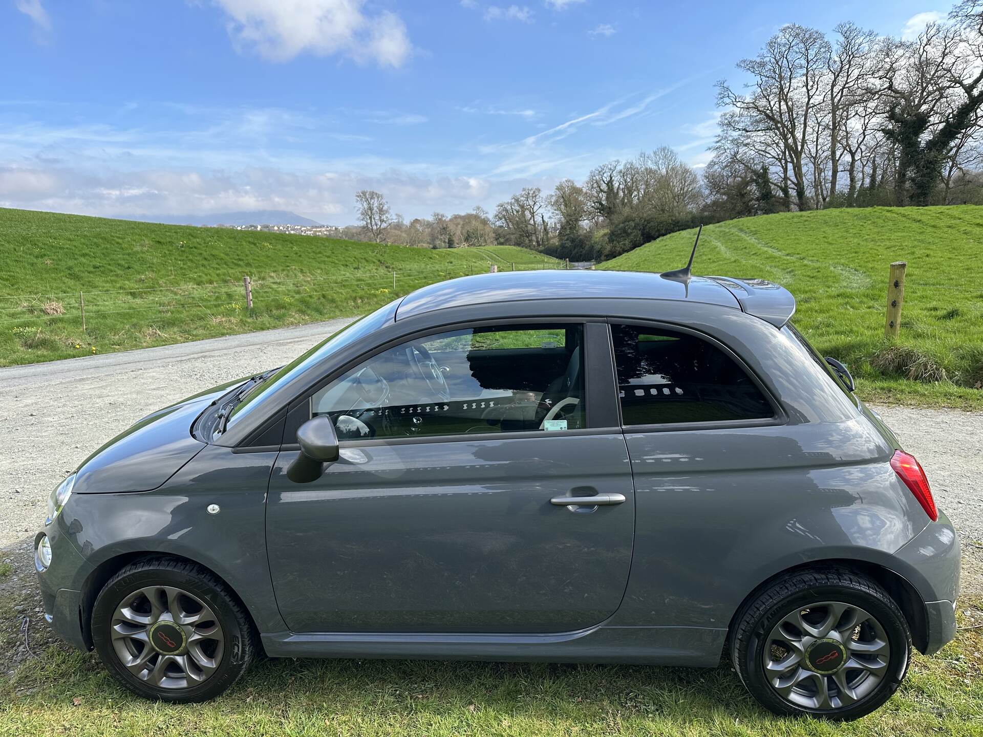 Fiat 500 HATCHBACK in Down