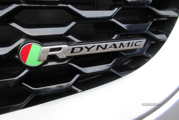 Jaguar E-Pace R-dynamic Se 2.0 R-dynamic Se AWD Auto in Derry / Londonderry