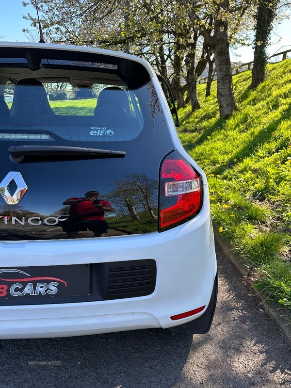 Renault Twingo HATCHBACK in Down