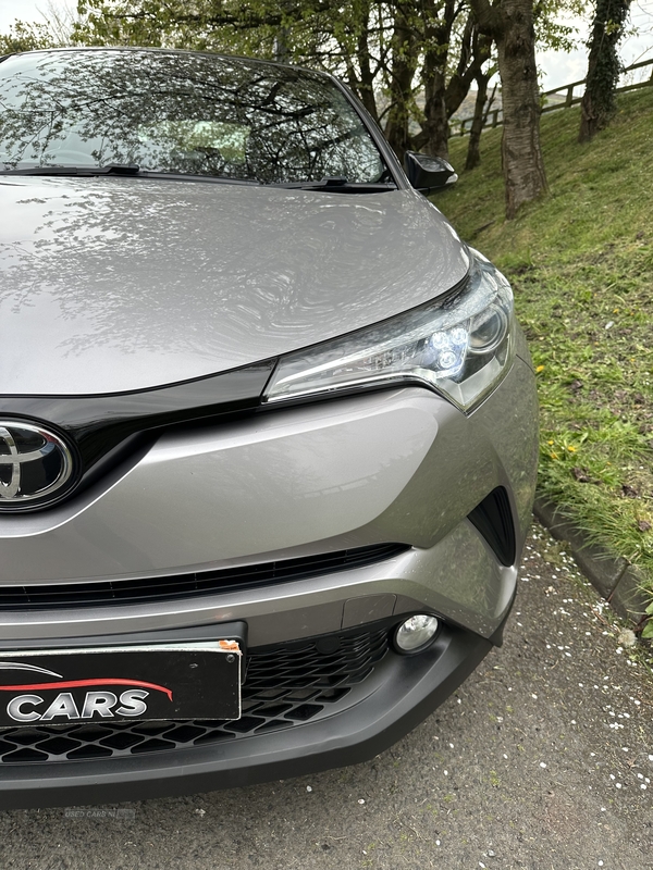 Toyota C-HR HATCHBACK in Down