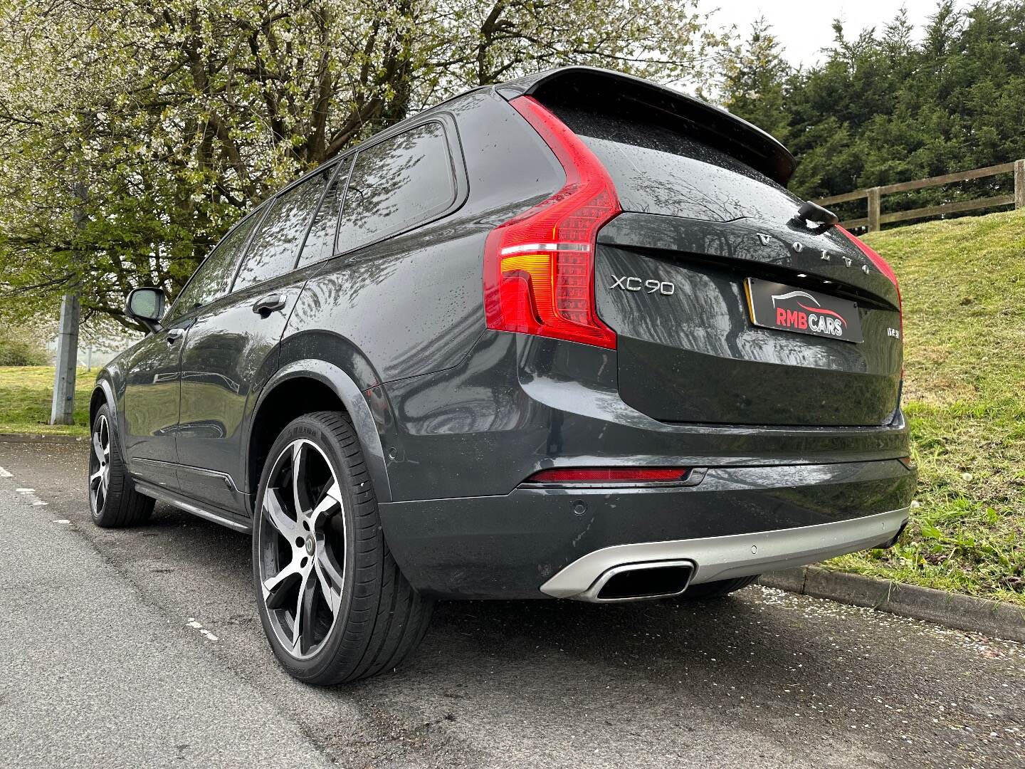 Volvo XC90 DIESEL ESTATE in Down