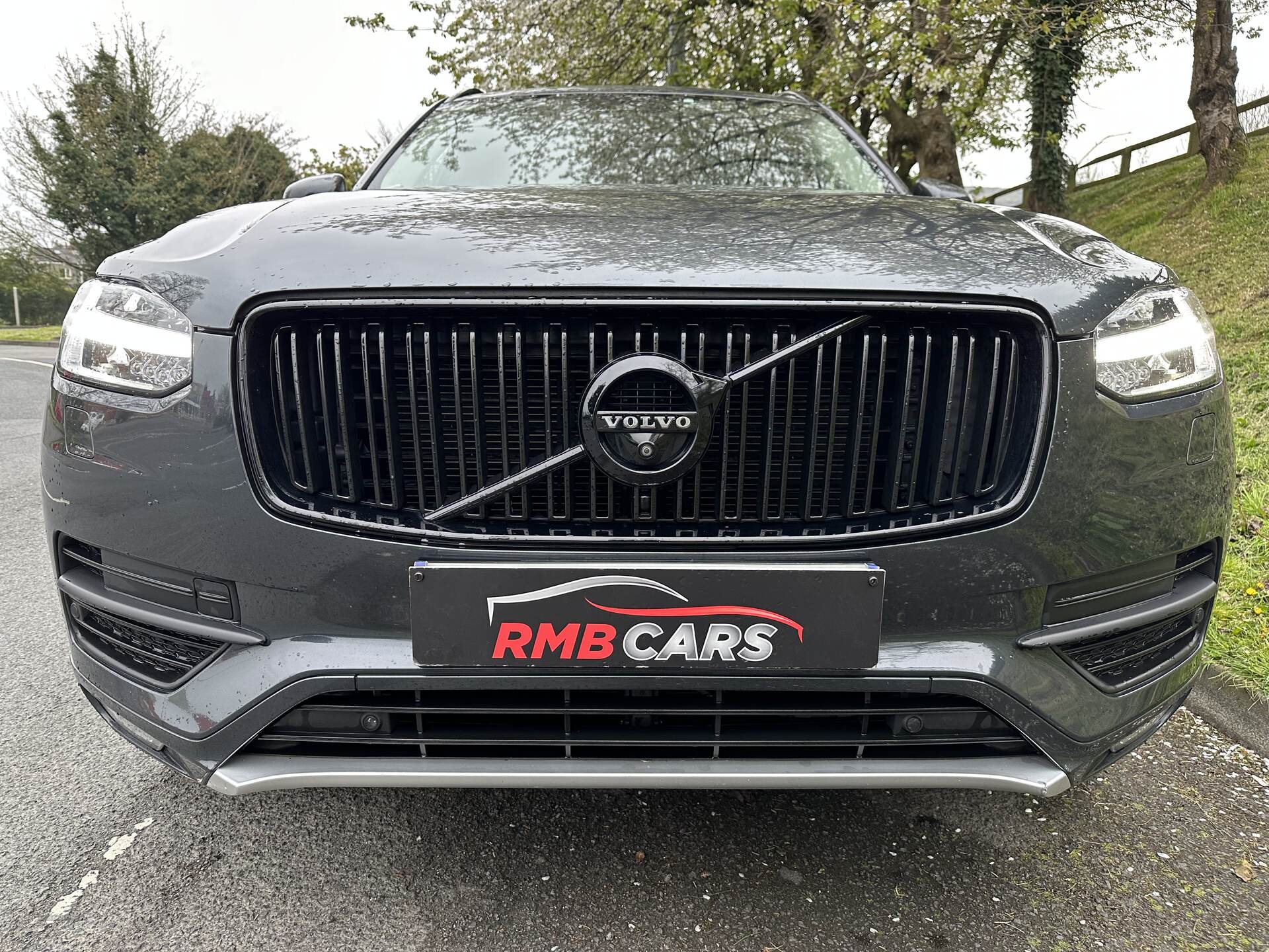 Volvo XC90 DIESEL ESTATE in Down