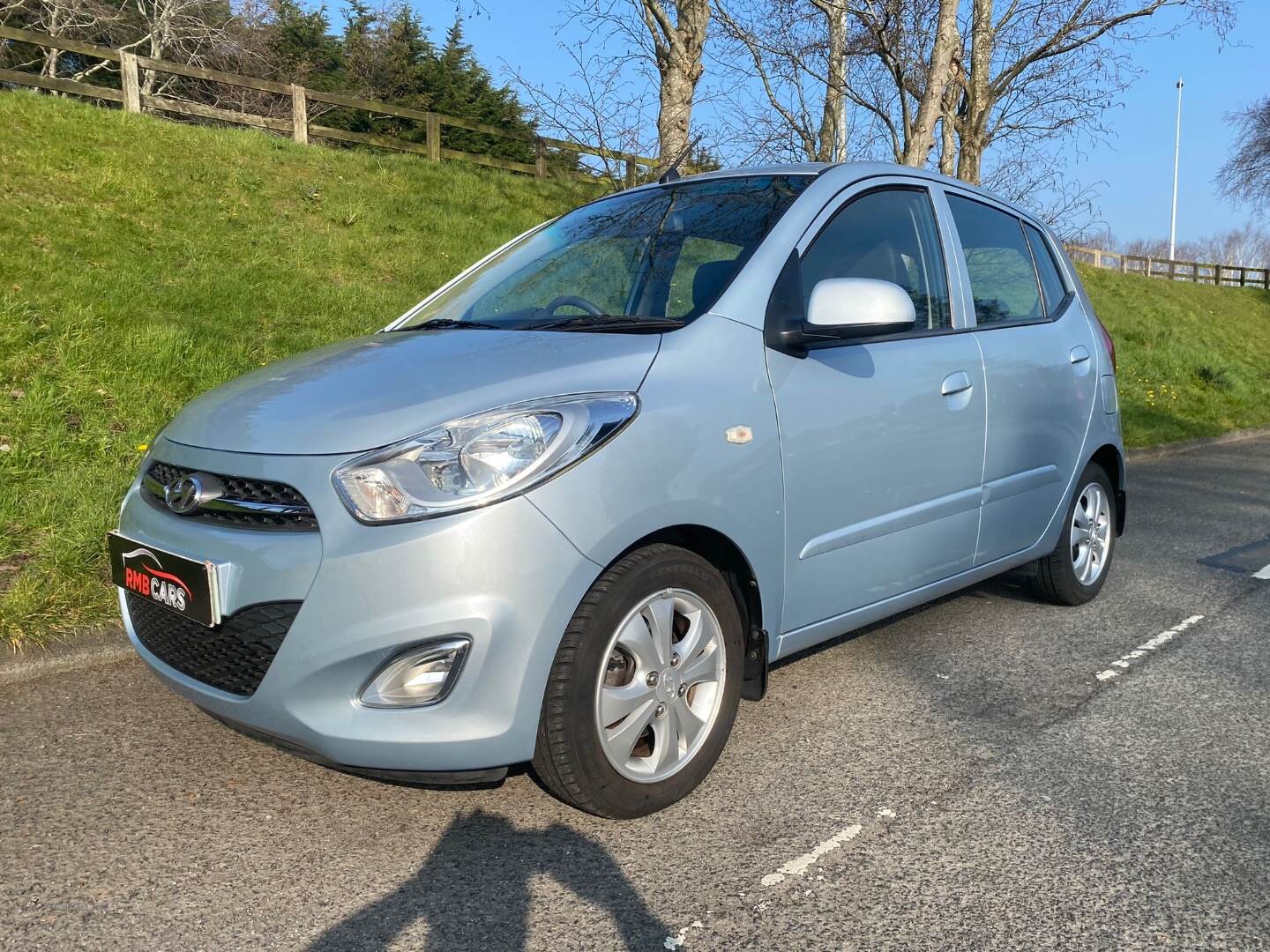 Hyundai i10 HATCHBACK in Down