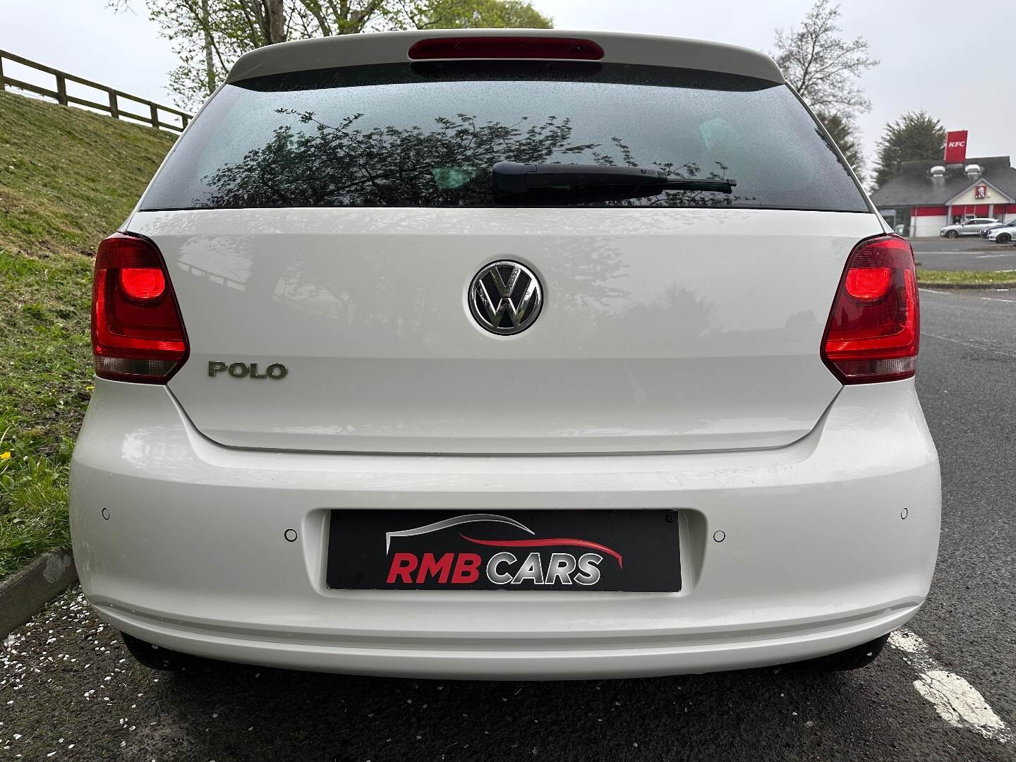 Volkswagen Polo HATCHBACK in Down