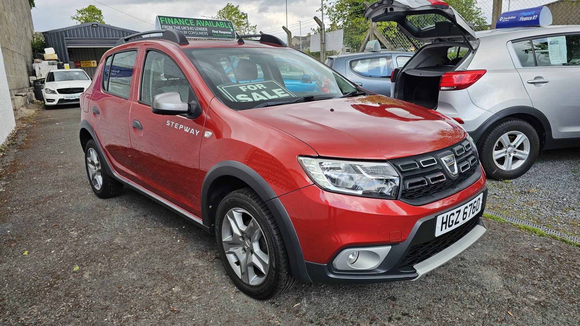 Dacia Sandero Stepway HATCHBACK in Down