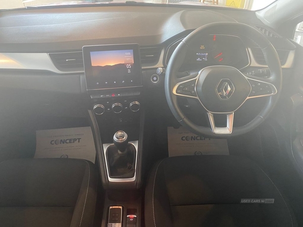 Renault Captur 1.5 DCI ICONIC in Down