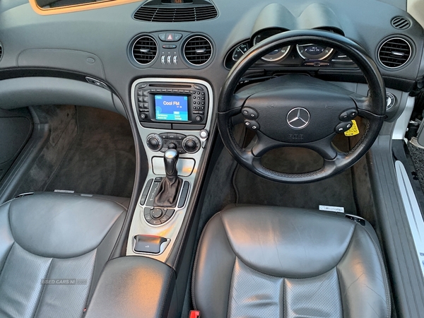 Mercedes-Benz SL 350 in Derry / Londonderry