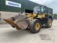 Komatsu WA 380-8 in Antrim