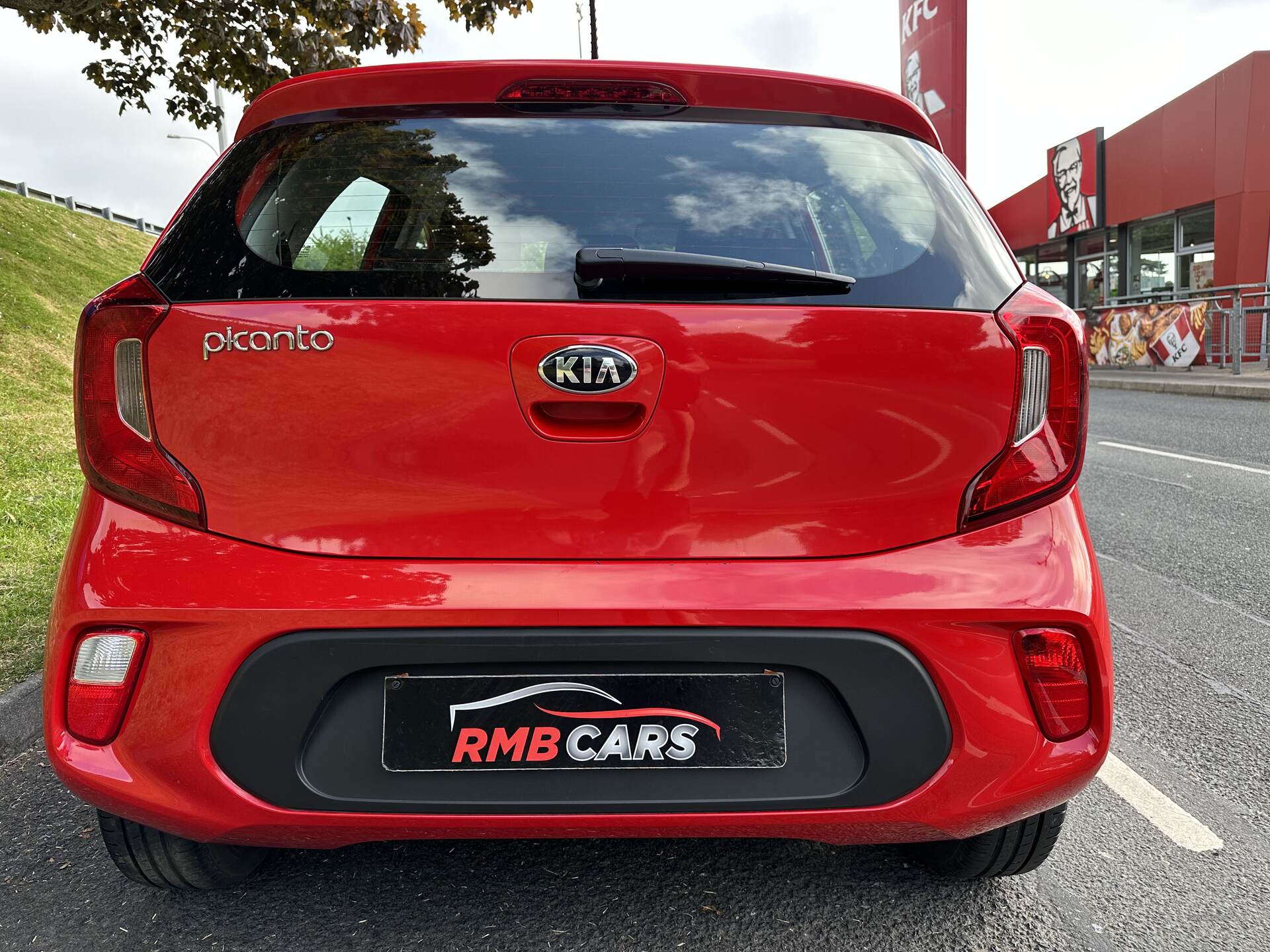 Kia Picanto HATCHBACK in Down