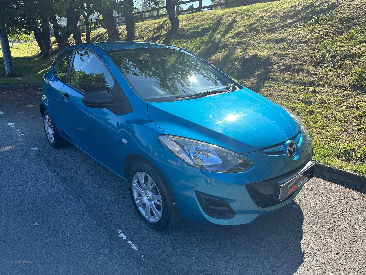 Mazda 2 HATCHBACK in Down