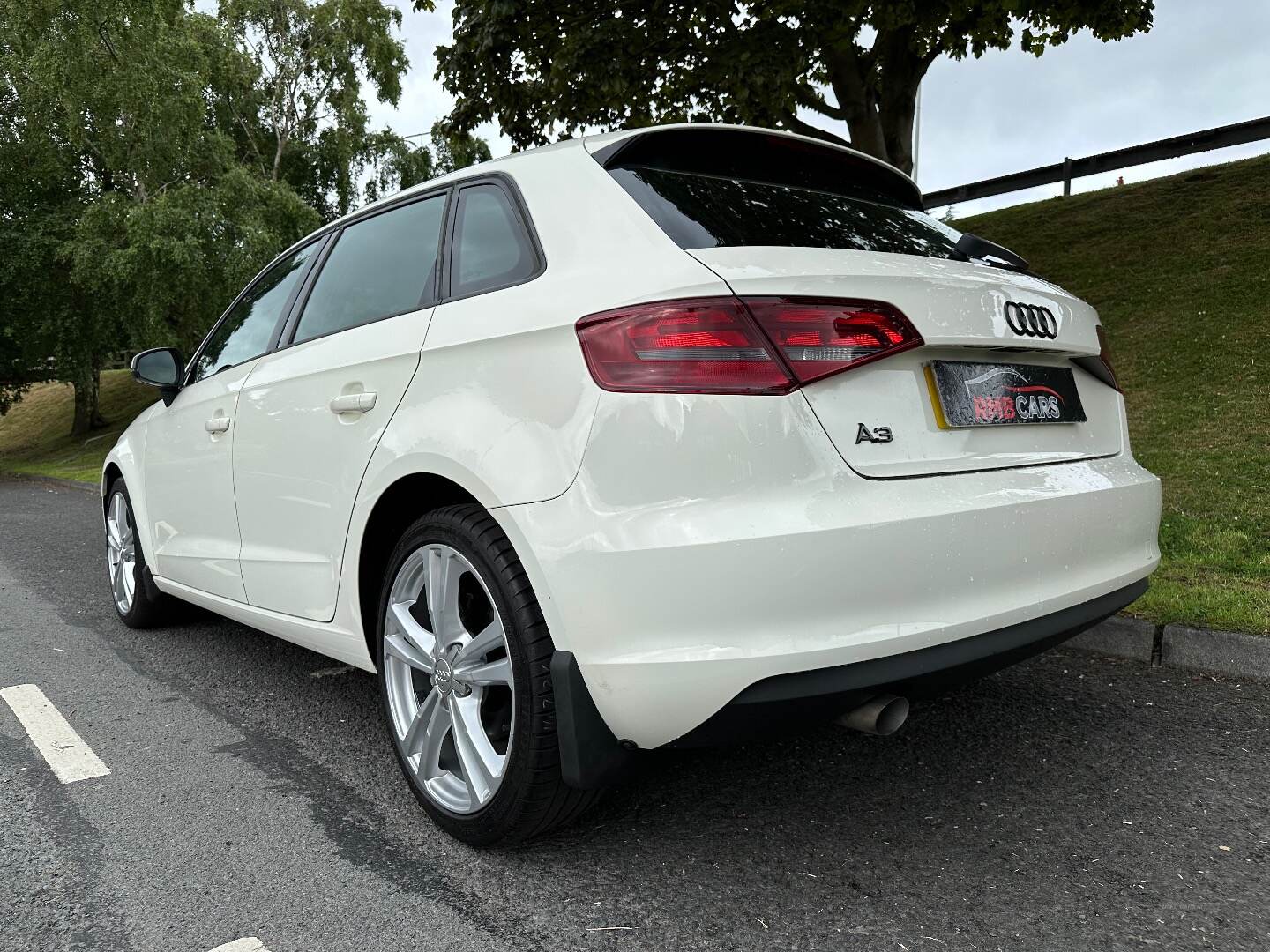 Audi A3 DIESEL SPORTBACK in Down