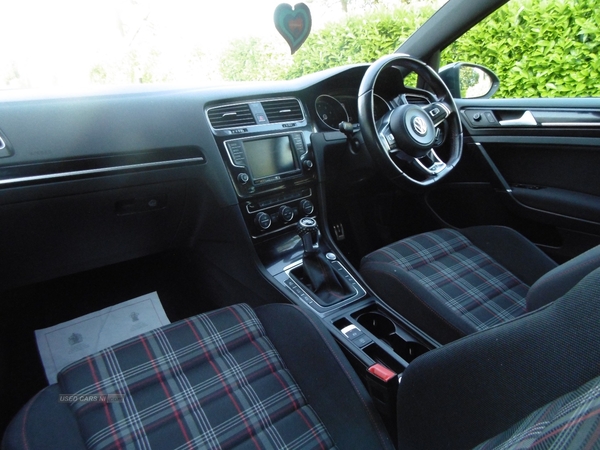 Volkswagen Golf HATCHBACK in Derry / Londonderry