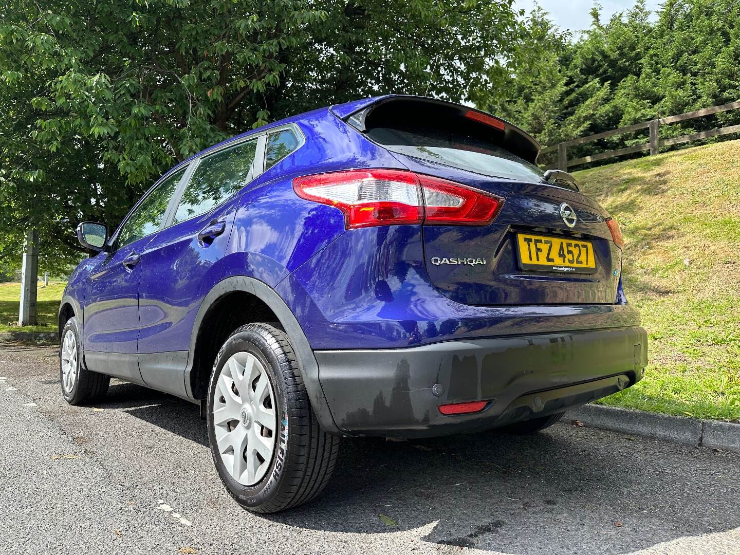 Nissan Qashqai DIESEL HATCHBACK in Down