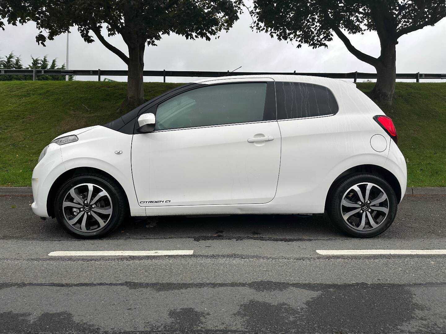 Citroen C1 HATCHBACK in Down