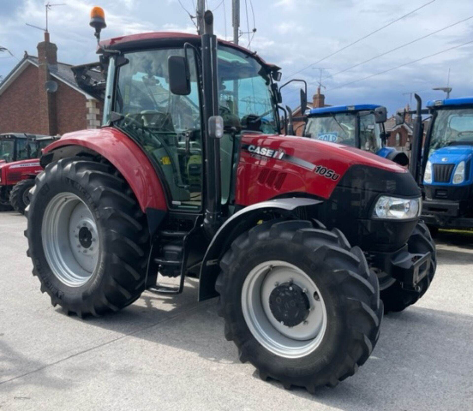   Case  Farmall 105u