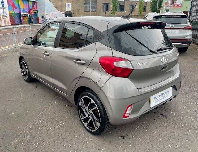 Hyundai i10 HATCHBACK in Down