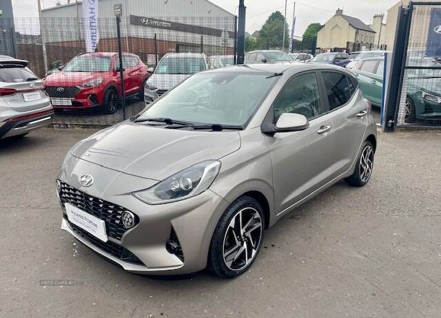 Hyundai i10 HATCHBACK in Down