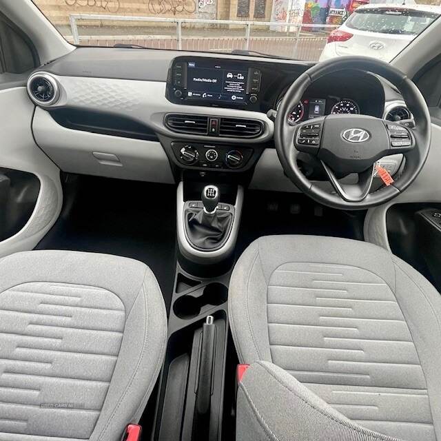 Hyundai i10 HATCHBACK in Down