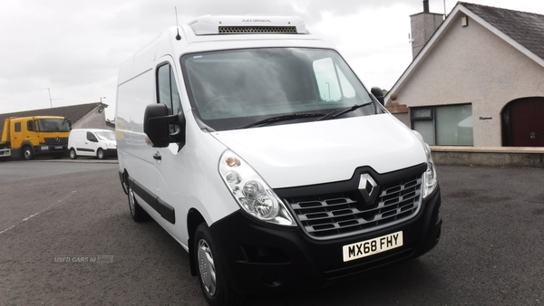 Renault Master MWB DIESEL FWD in Down