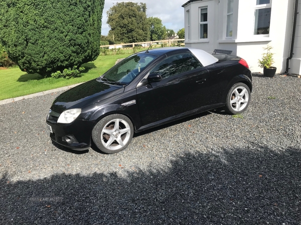 Vauxhall Tigra COUPE ROADSTER SPECIAL EDS in Armagh