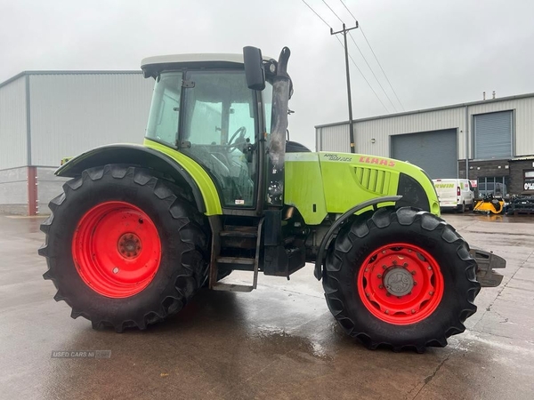 Claas Ares 697ATZ in Tyrone