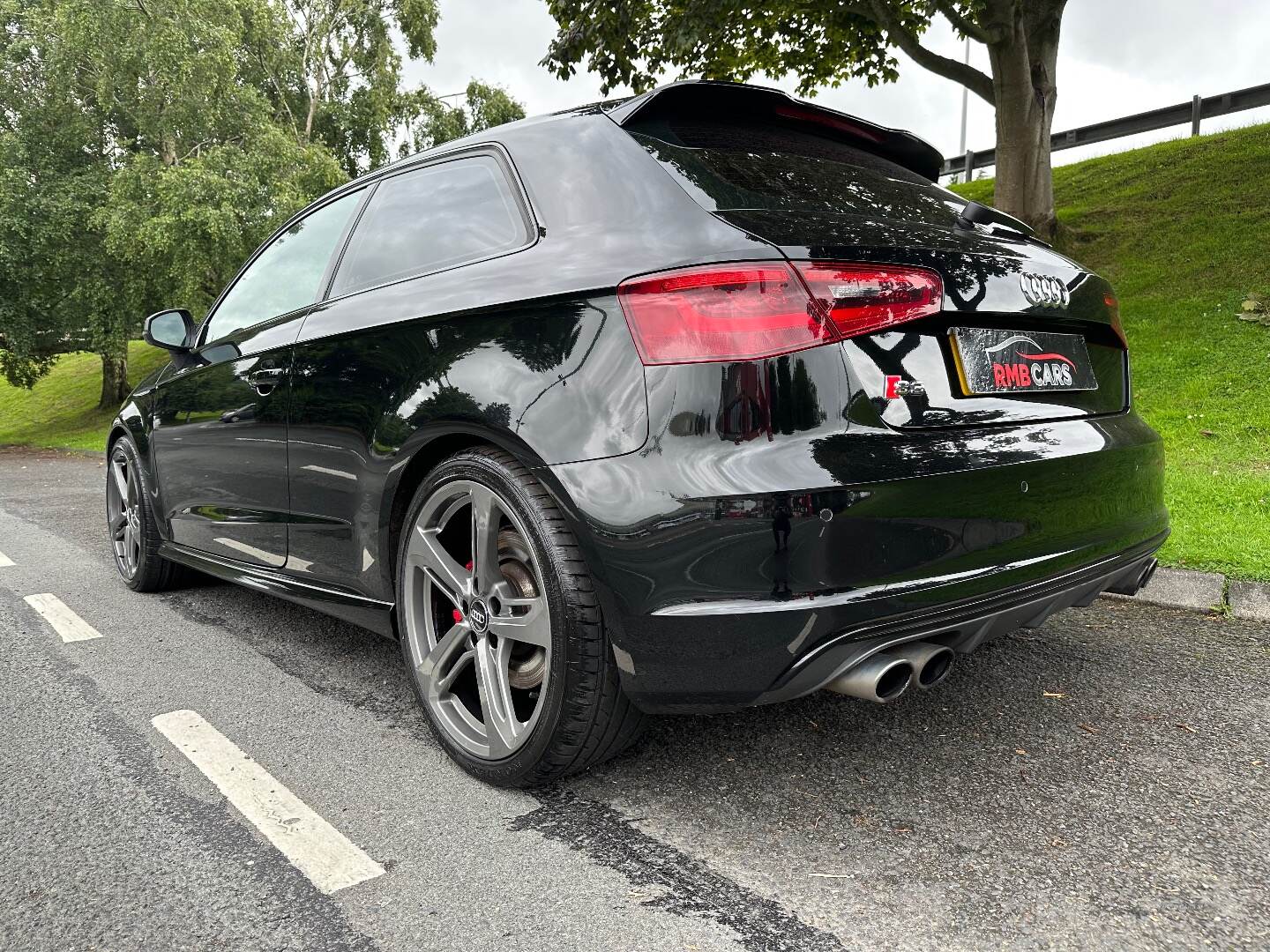 Audi A3 HATCHBACK in Down