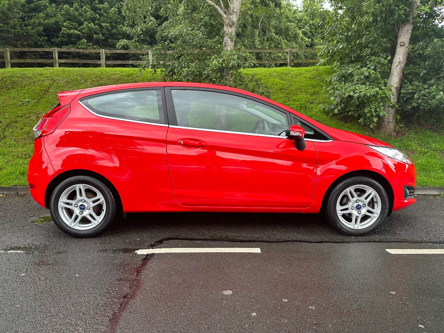 Ford Fiesta HATCHBACK in Down