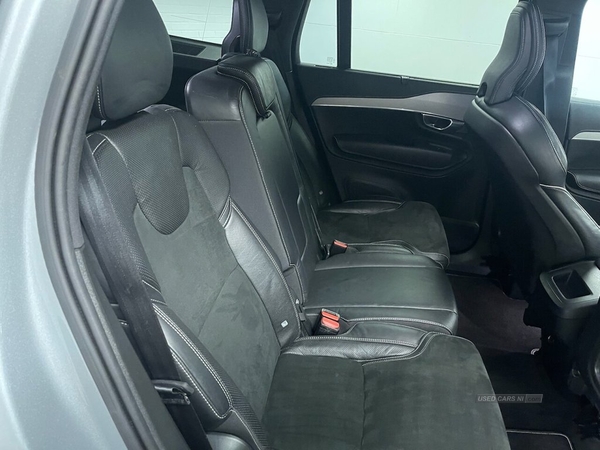 Volvo XC90 2.0 D5 POWERPULSE R-DESIGN AWD 5d 231 BHP Half Leather Sports Seats, Sat Nav in Down