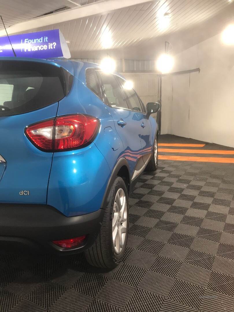 Renault Captur DIESEL HATCHBACK in Antrim
