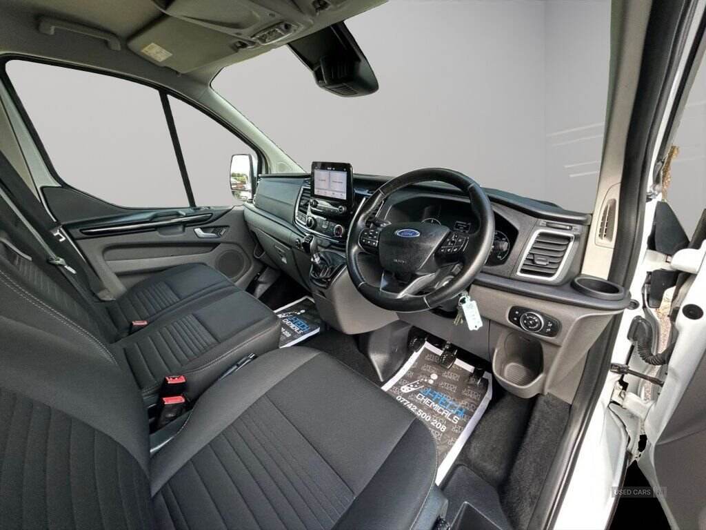 May 2020 Ford Transit Custom 2.0 EcoBlue 130ps Low Roof D/Cab Limited Van