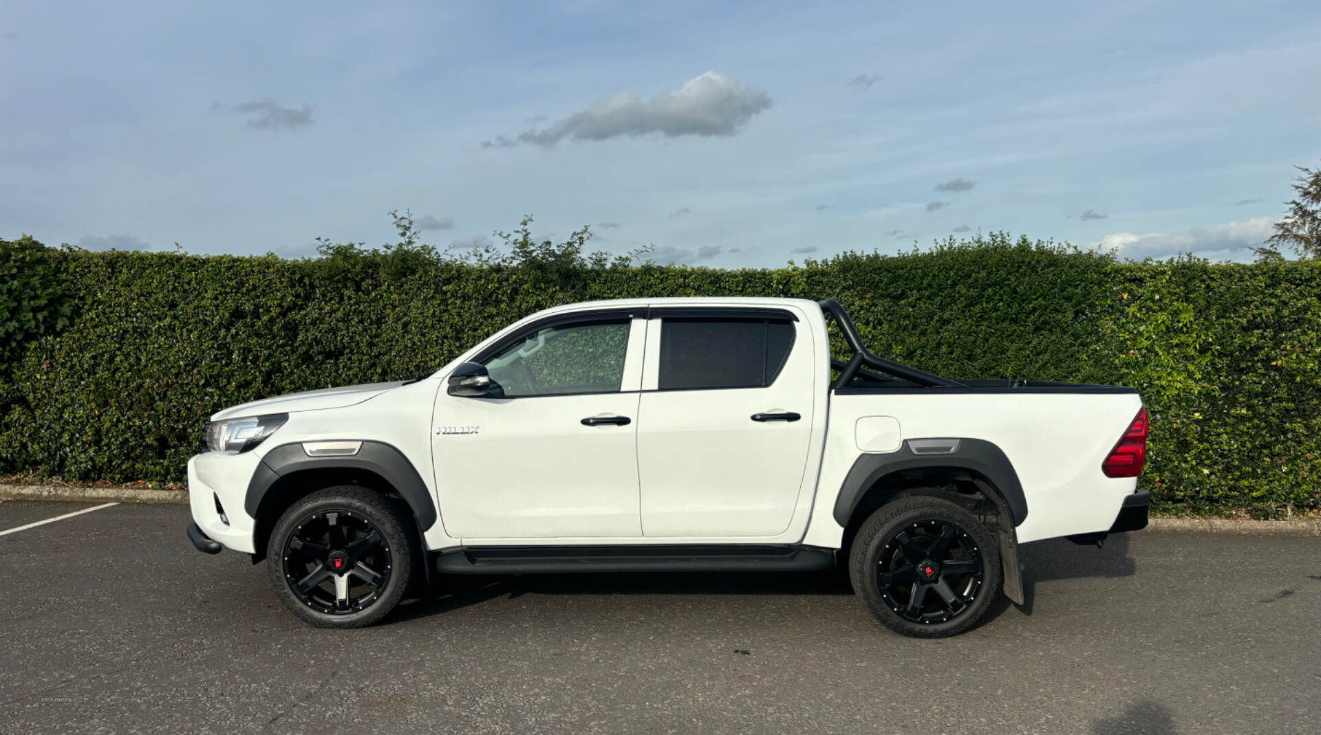 Toyota Hilux DIESEL in Derry / Londonderry