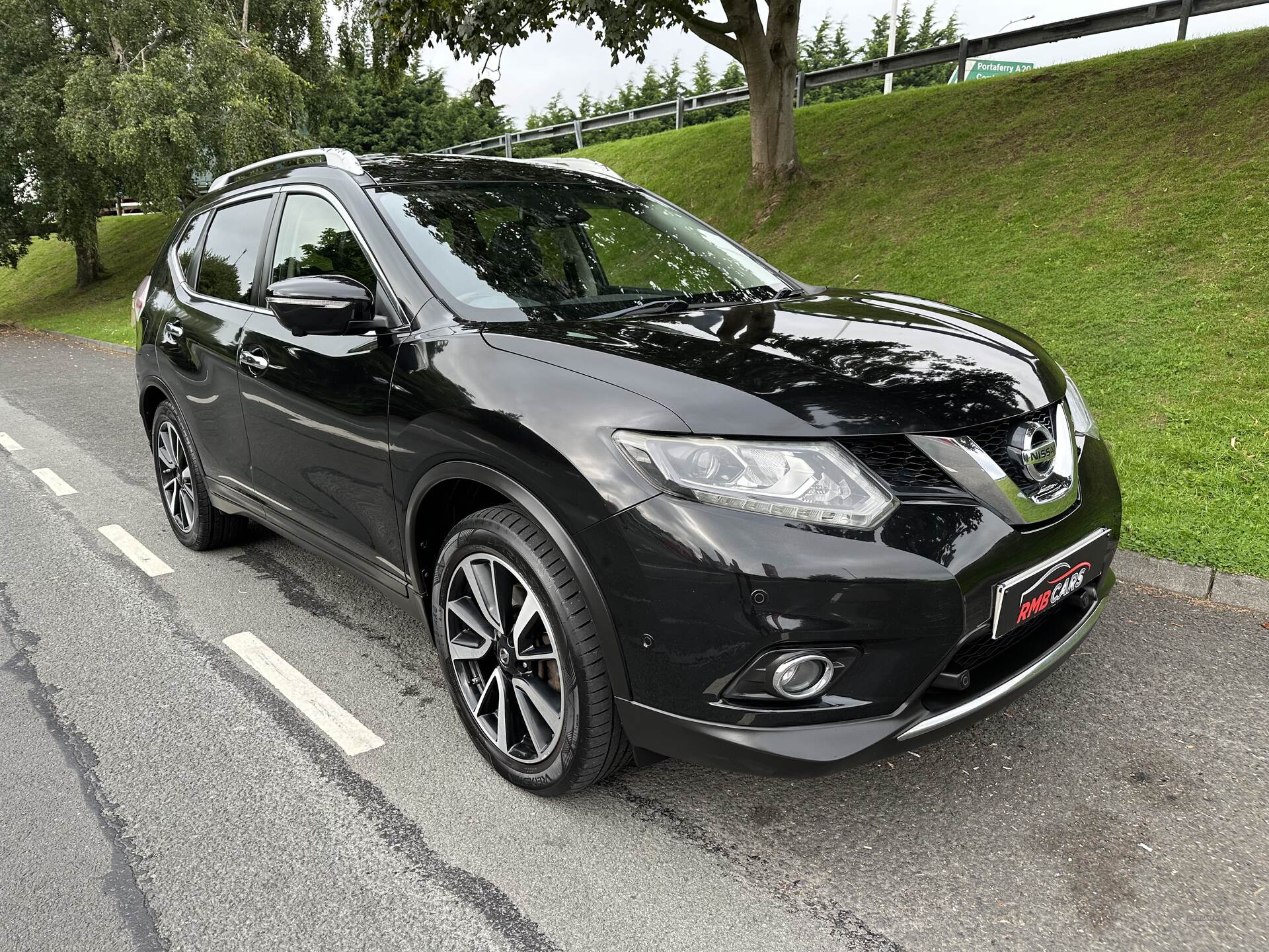 Nissan X-Trail DIESEL STATION WAGON in Down