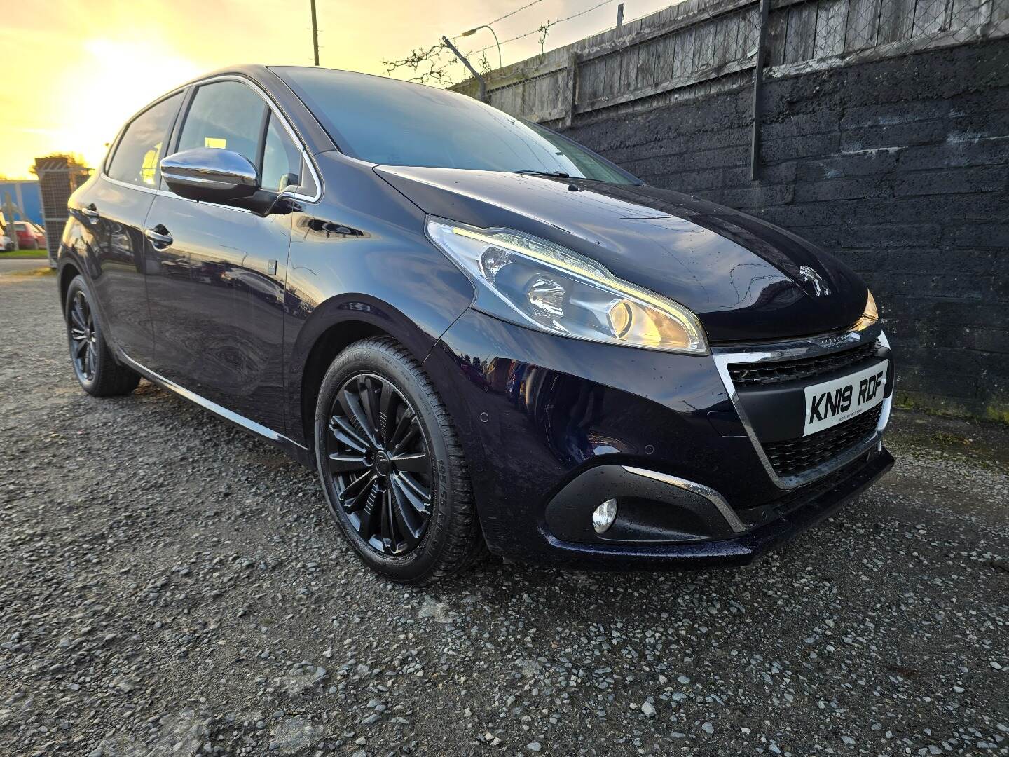 Peugeot 208 DIESEL HATCHBACK in Down